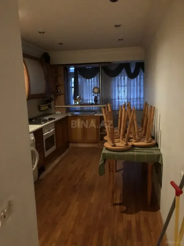 Satılır 3 otaqlı mənzil 120 m²