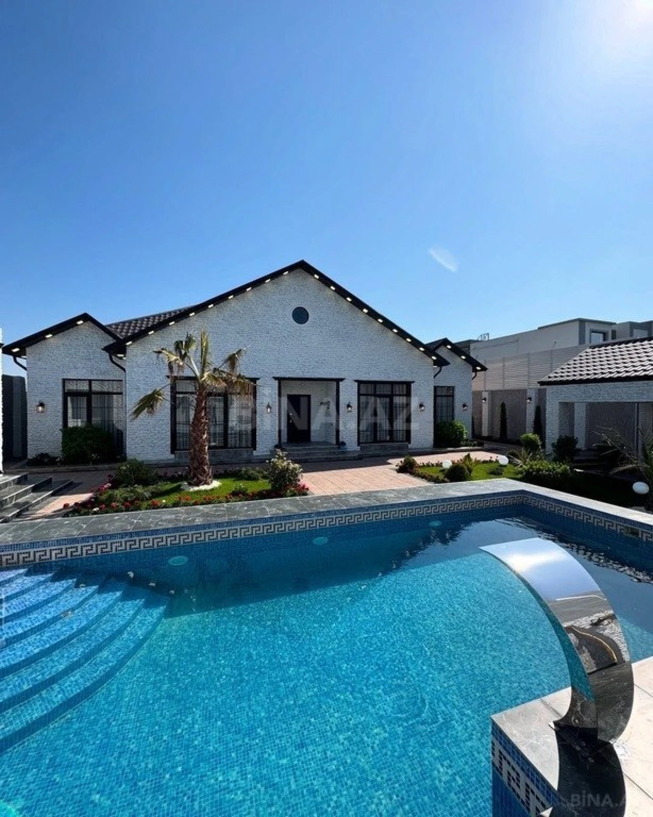 Kirayə verilir 5 otaqlı həyət evi 300 m²