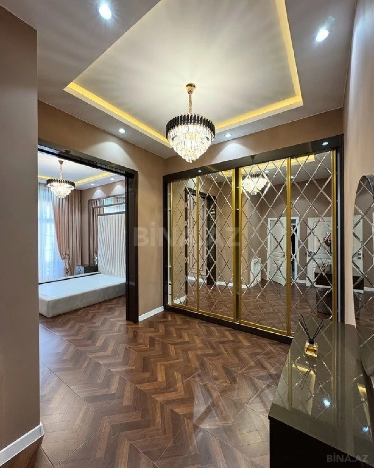Kirayə verilir 5 otaqlı həyət evi 300 m²