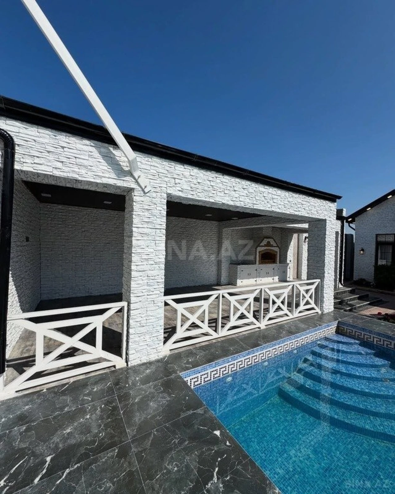 Kirayə verilir 5 otaqlı həyət evi 300 m²