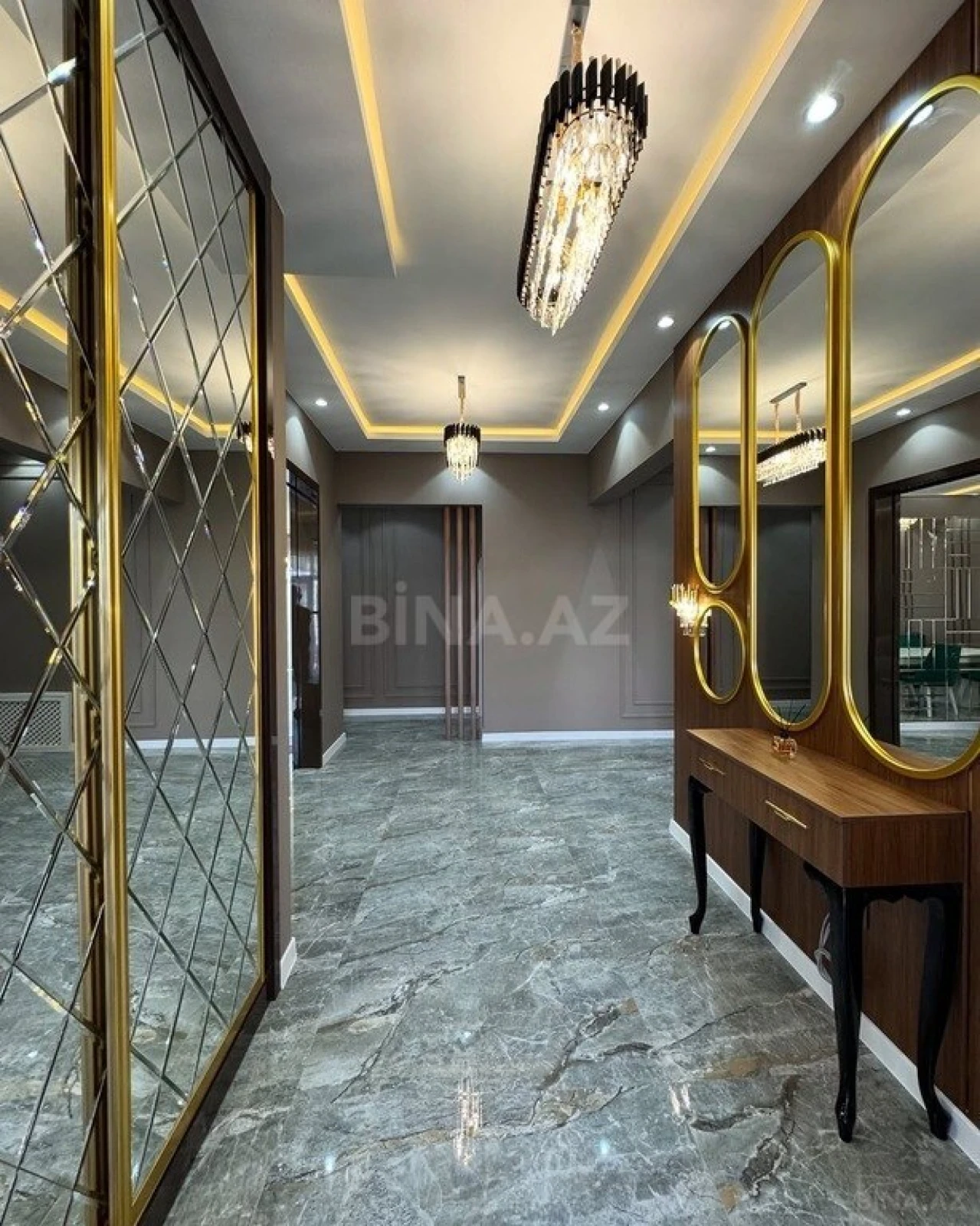 Kirayə verilir 5 otaqlı həyət evi 300 m²