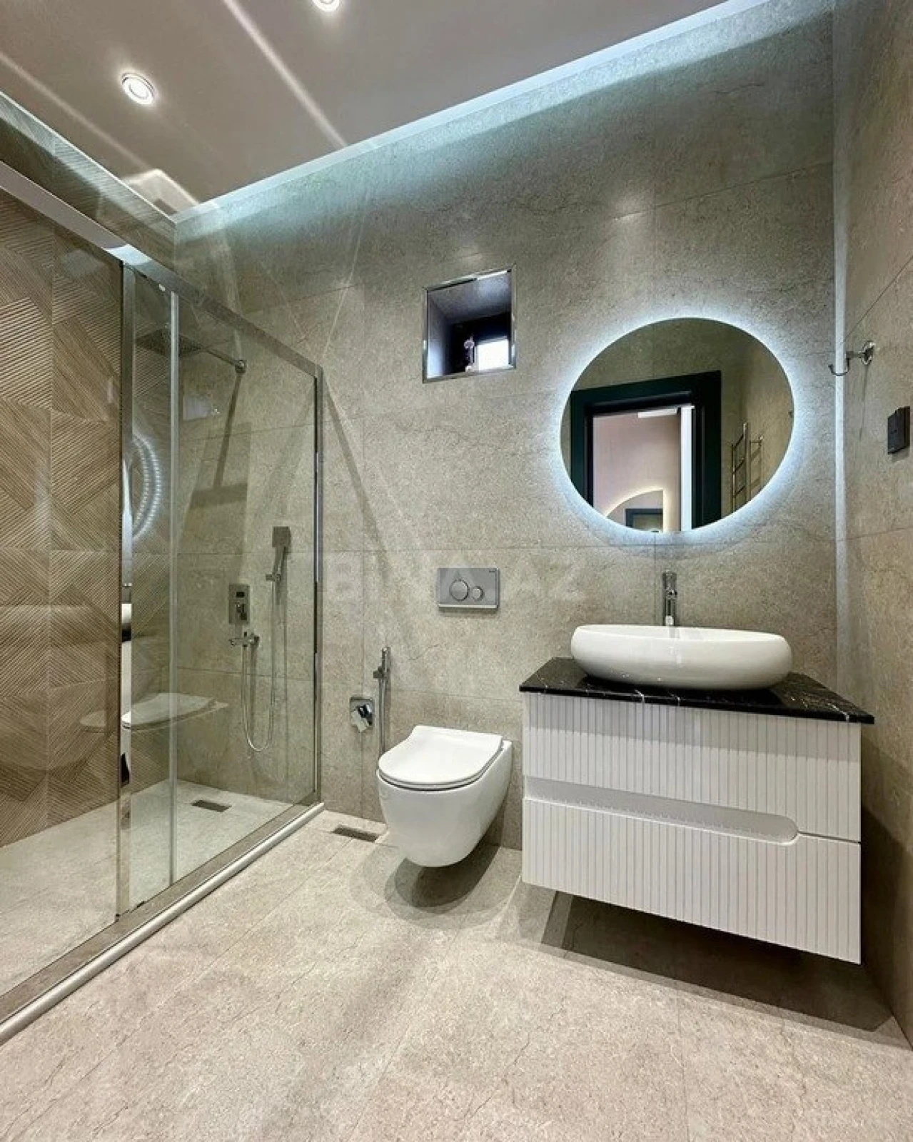 Kirayə verilir 5 otaqlı həyət evi 300 m²