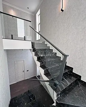 Kirayə verilir 6 otaqlı həyət evi 400 m²