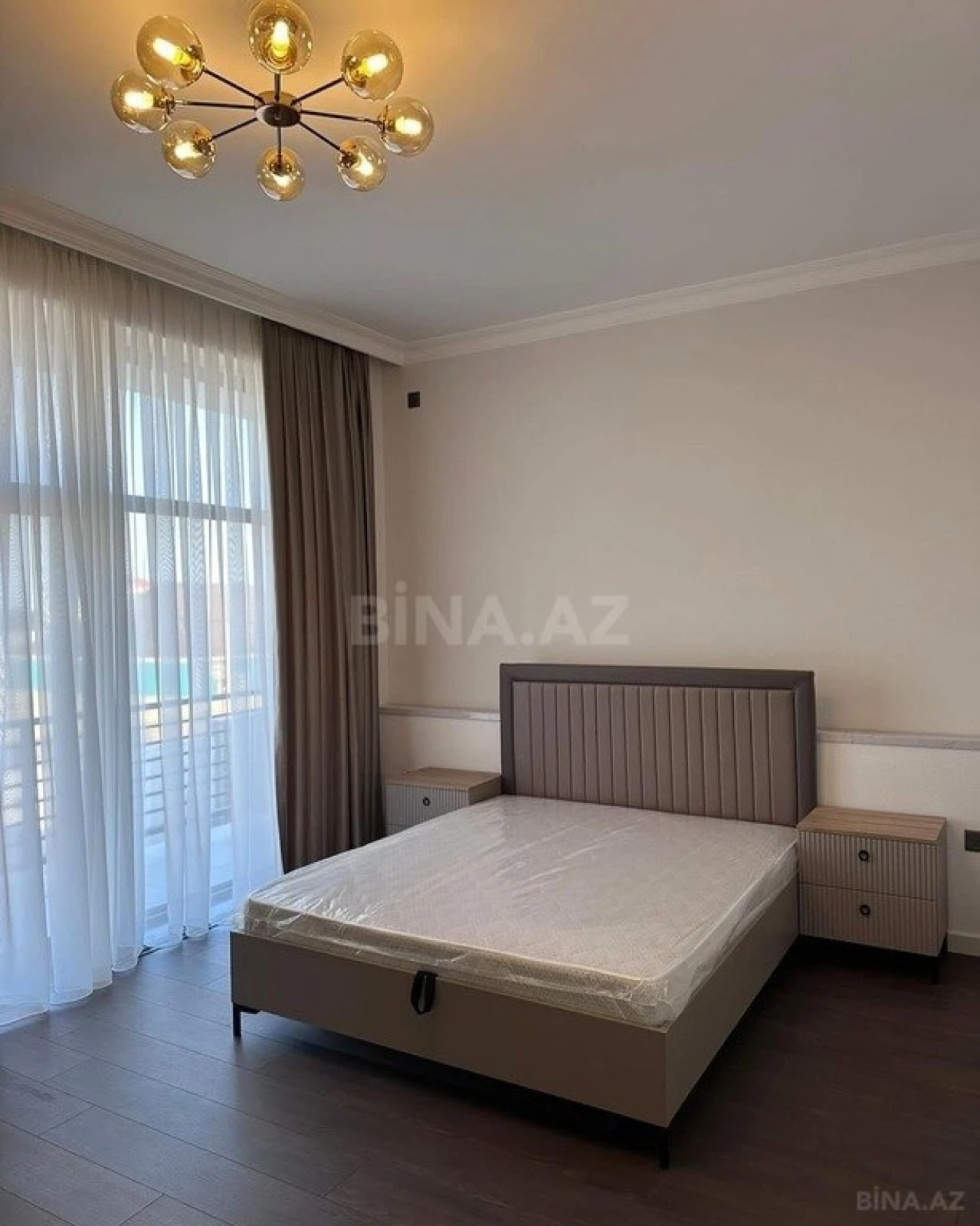 Kirayə verilir 6 otaqlı həyət evi 400 m²