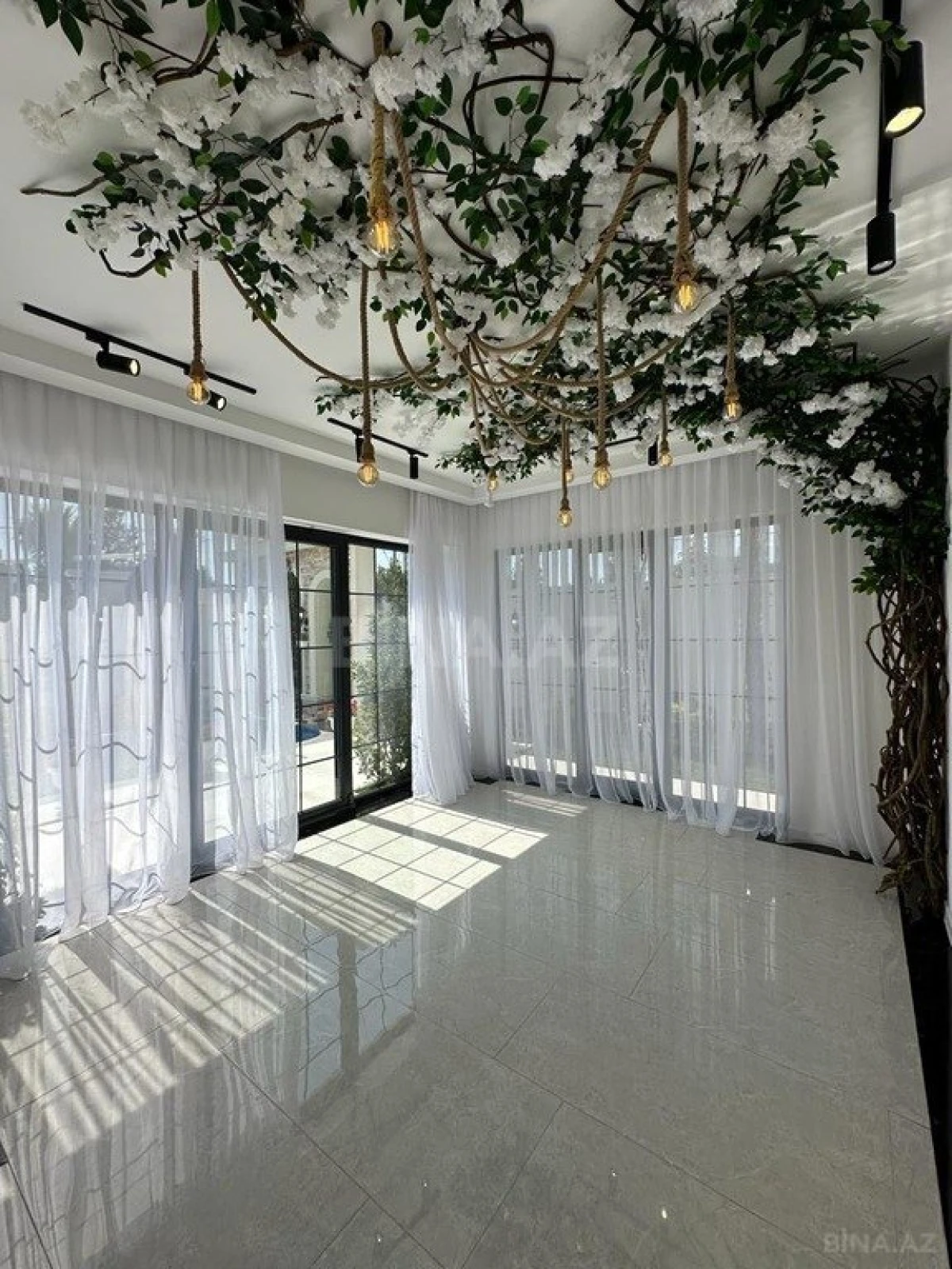 Kirayə verilir 4 otaqlı həyət evi 280 m²