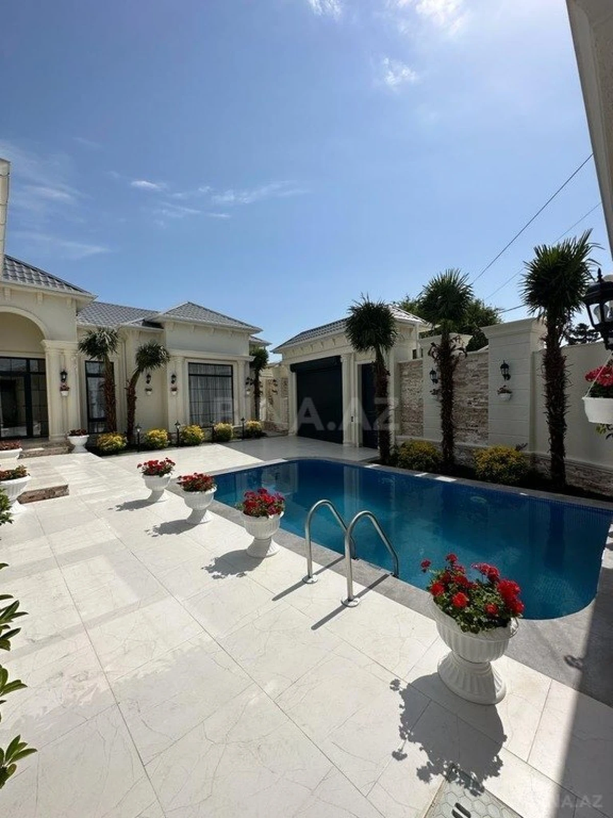 Kirayə verilir 4 otaqlı həyət evi 280 m²