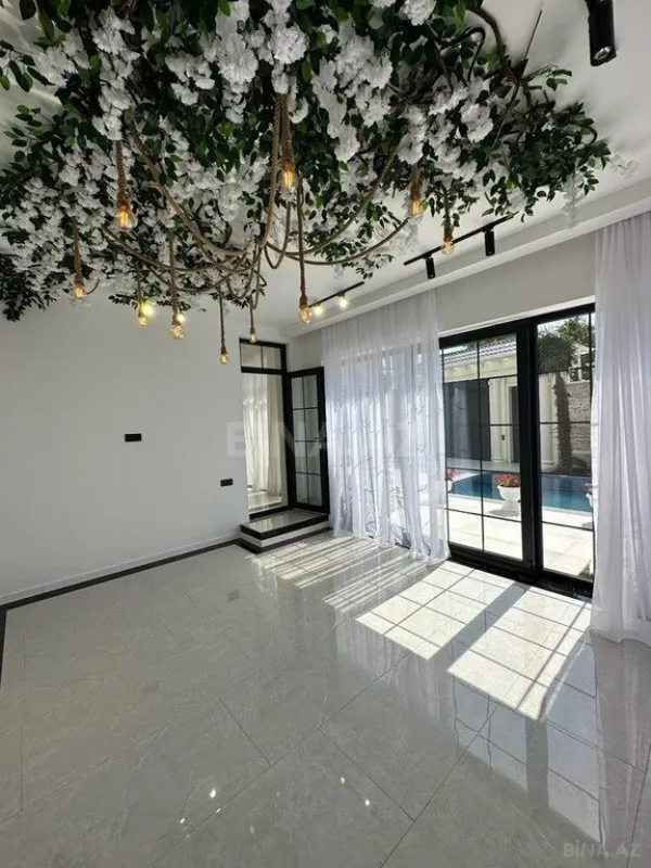 Kirayə verilir 4 otaqlı həyət evi 280 m²