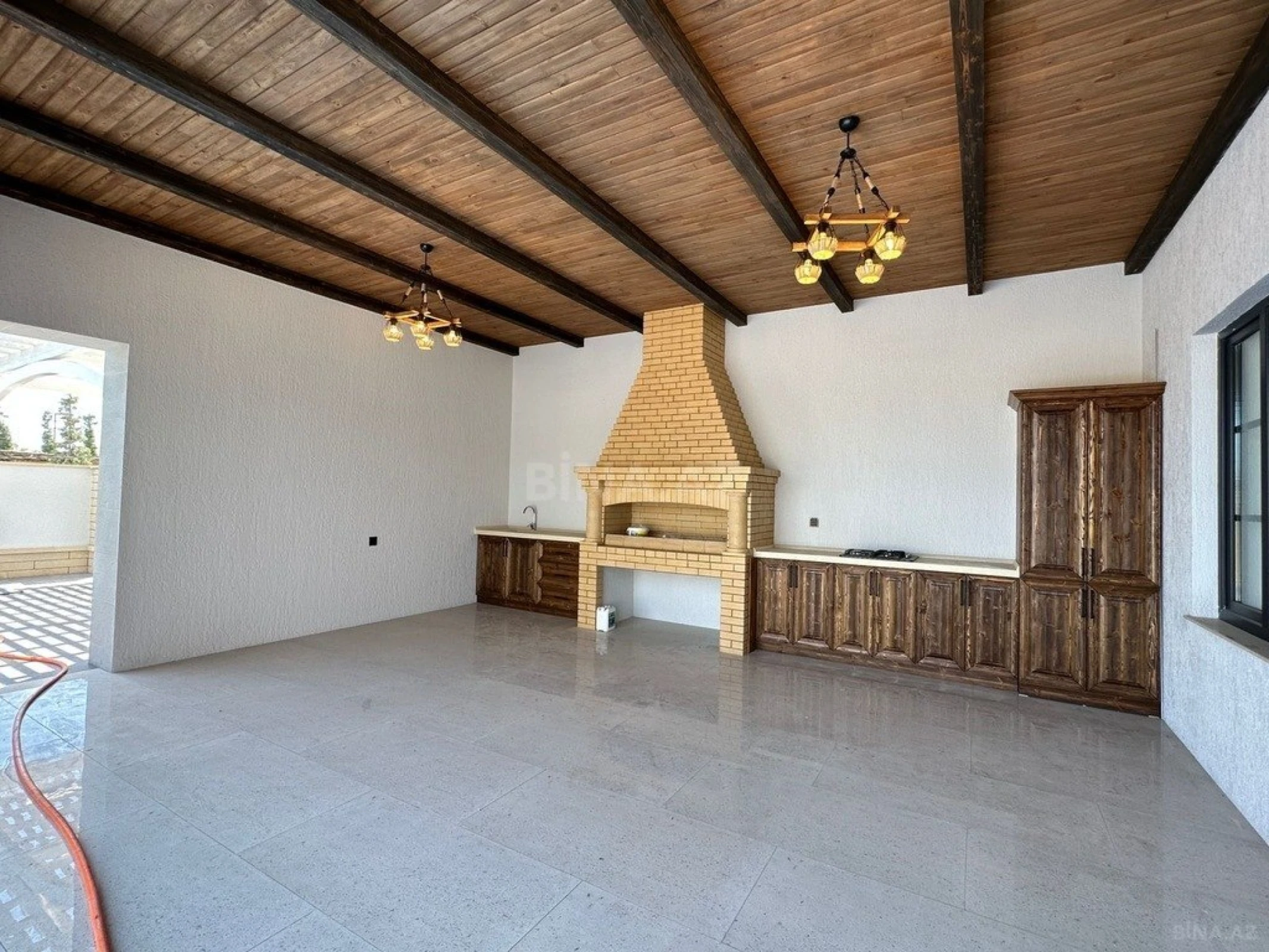 Kirayə verilir 4 otaqlı həyət evi 260 m²