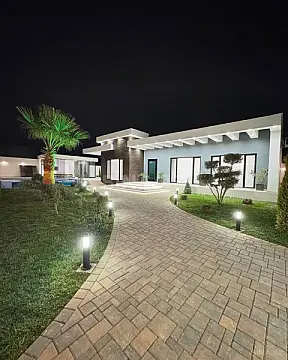 Kirayə verilir 5 otaqlı həyət evi 358 m²