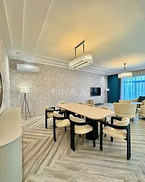 Kirayə verilir 6 otaqlı həyət evi 400 m²