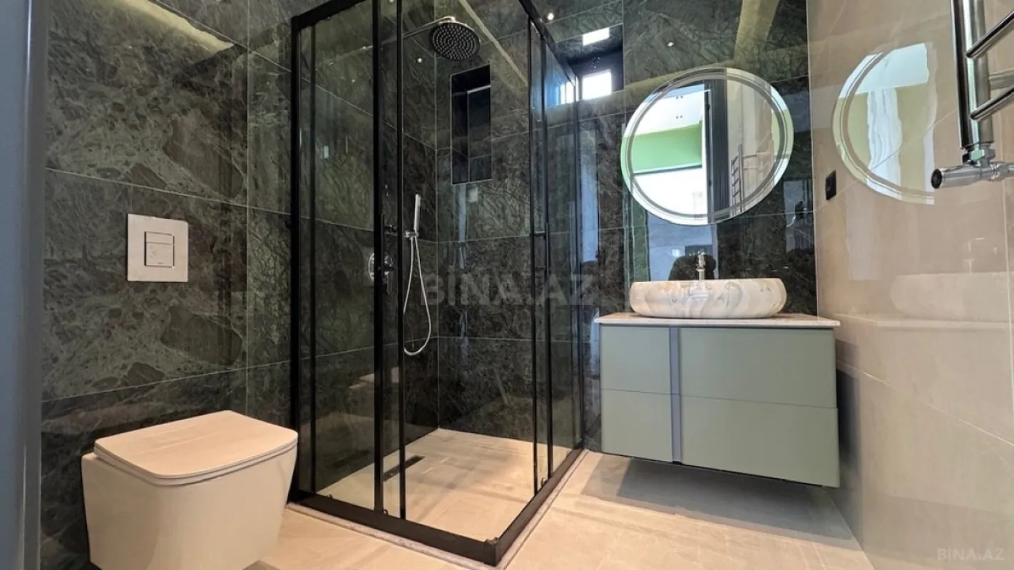 Satılır 5 otaqlı həyət evi 260 m²