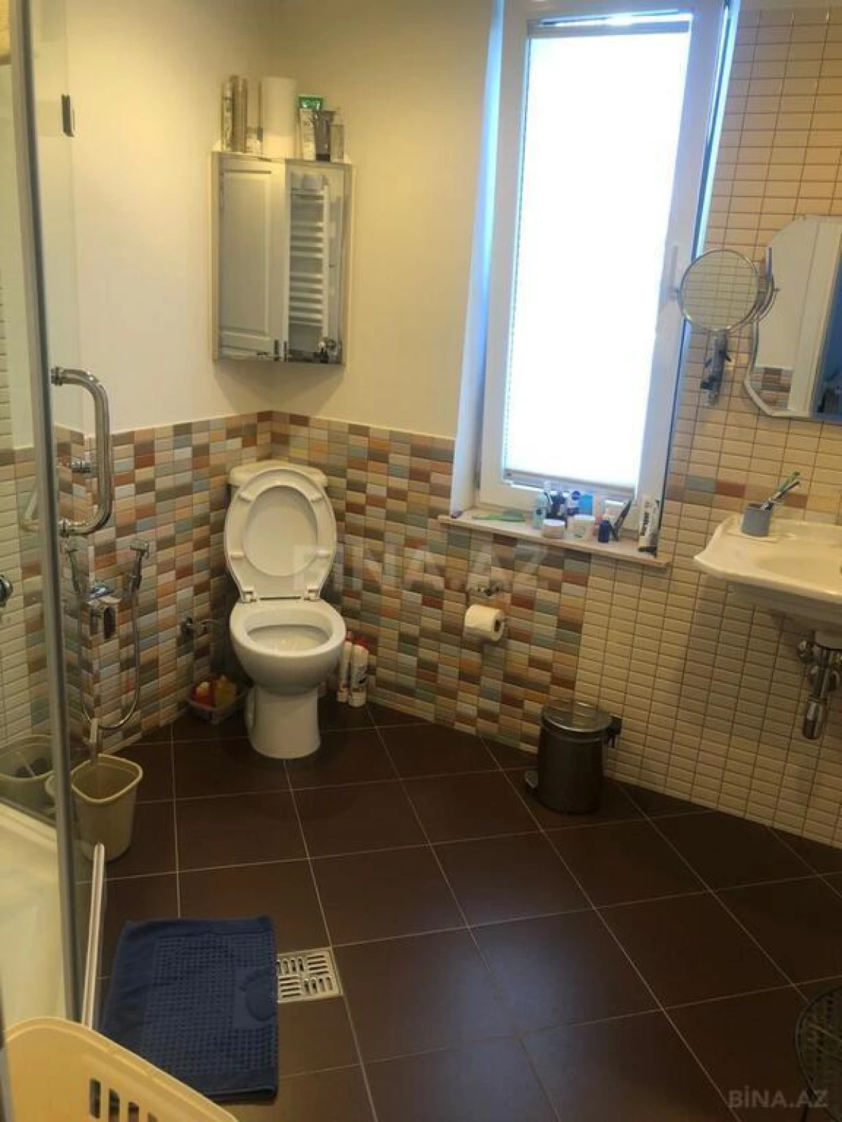 Satılır 7 otaqlı həyət evi 425 m²