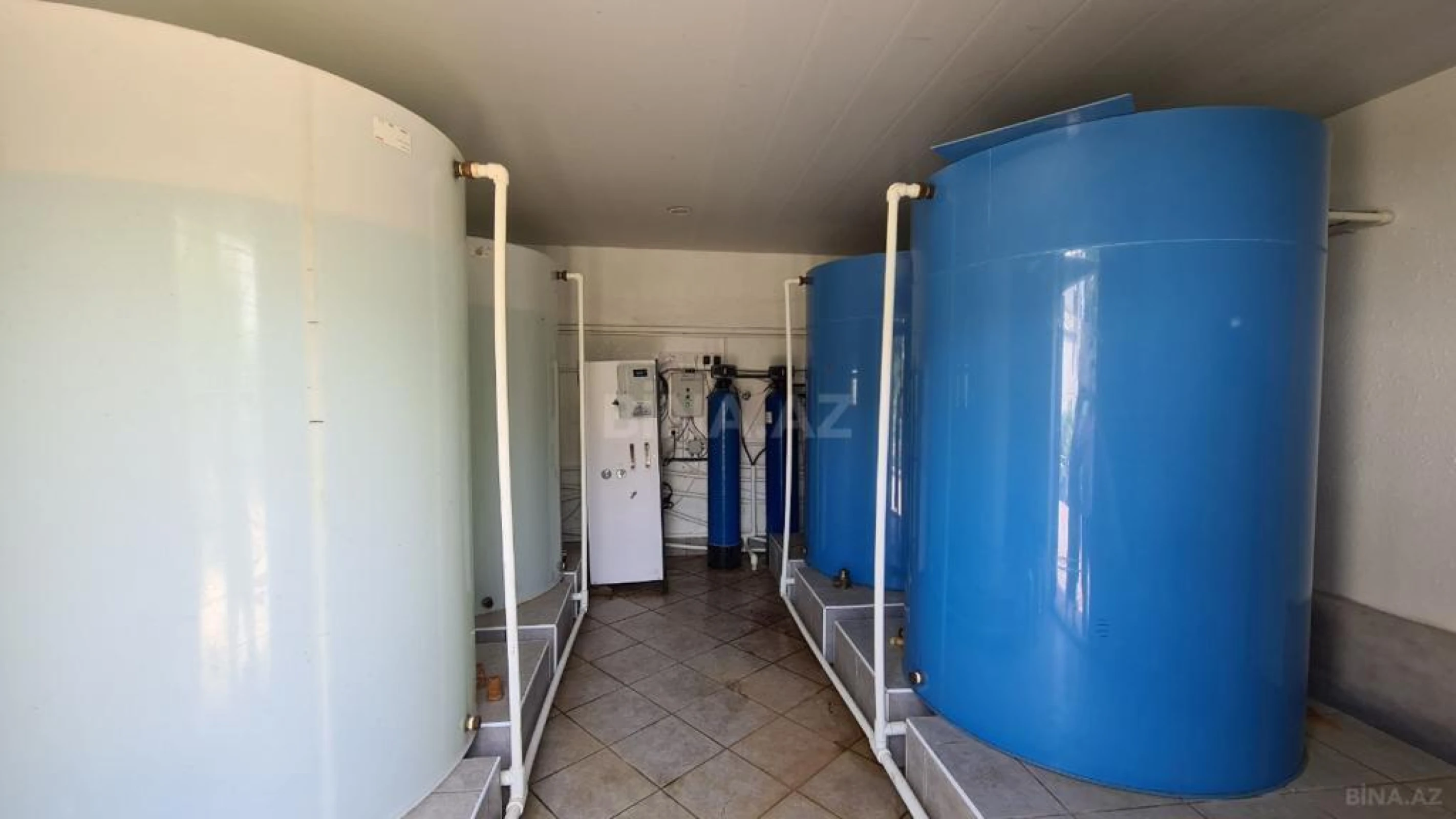 Satılır 7 otaqlı həyət evi 425 m²