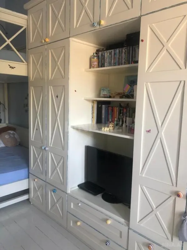 Satılır 7 otaqlı həyət evi 425 m²