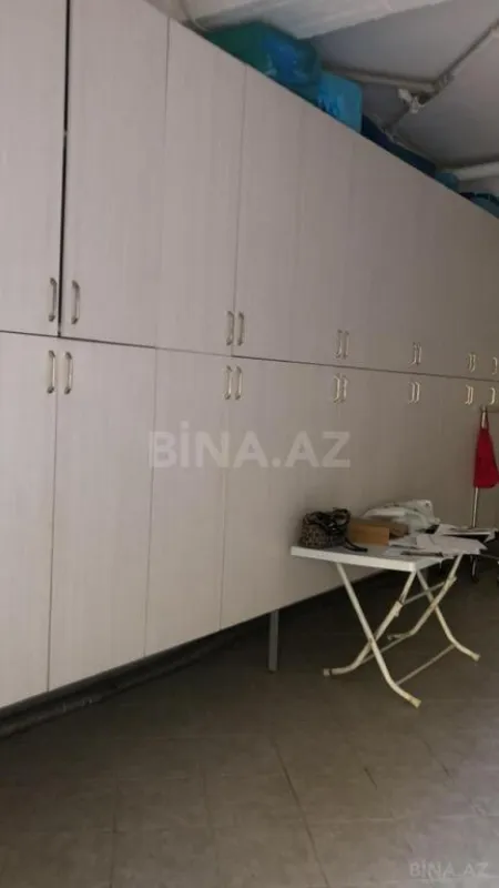 Satılır 7 otaqlı həyət evi 425 m²