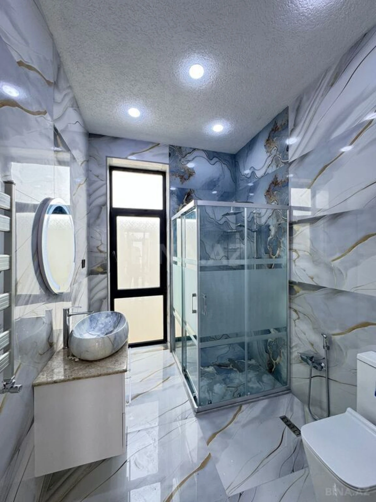 Satılır 4 otaqlı həyət evi 200 m²