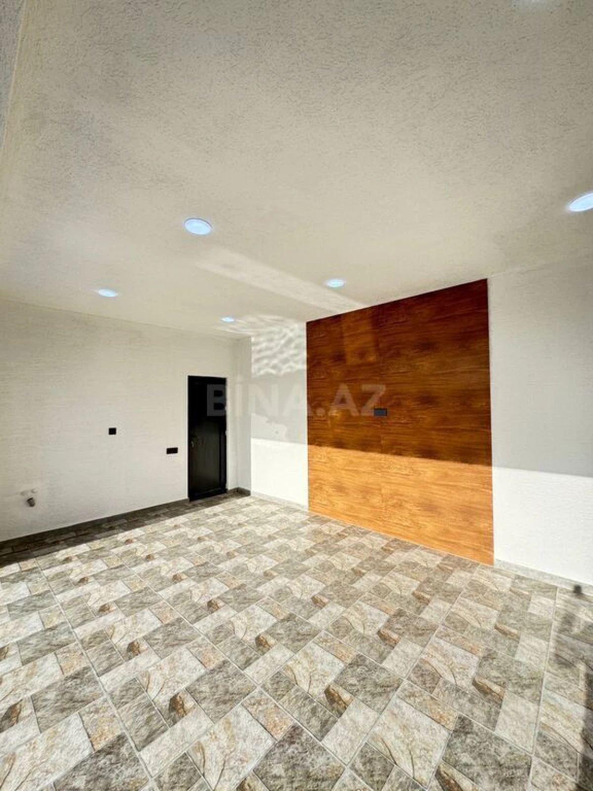 Satılır 4 otaqlı həyət evi 200 m²