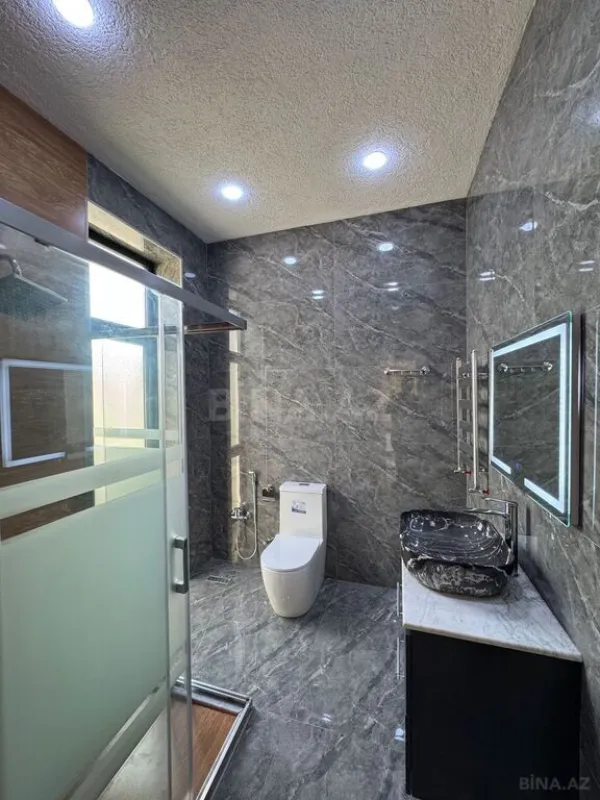 Satılır 4 otaqlı həyət evi 200 m²