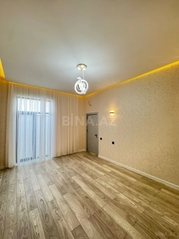 Satılır 4 otaqlı həyət evi 200 m²