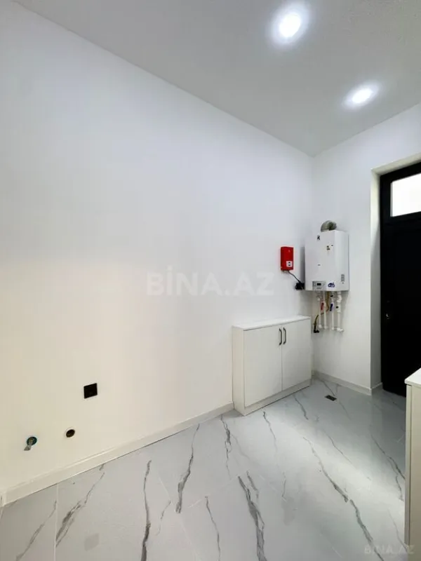 Satılır 4 otaqlı həyət evi 200 m²