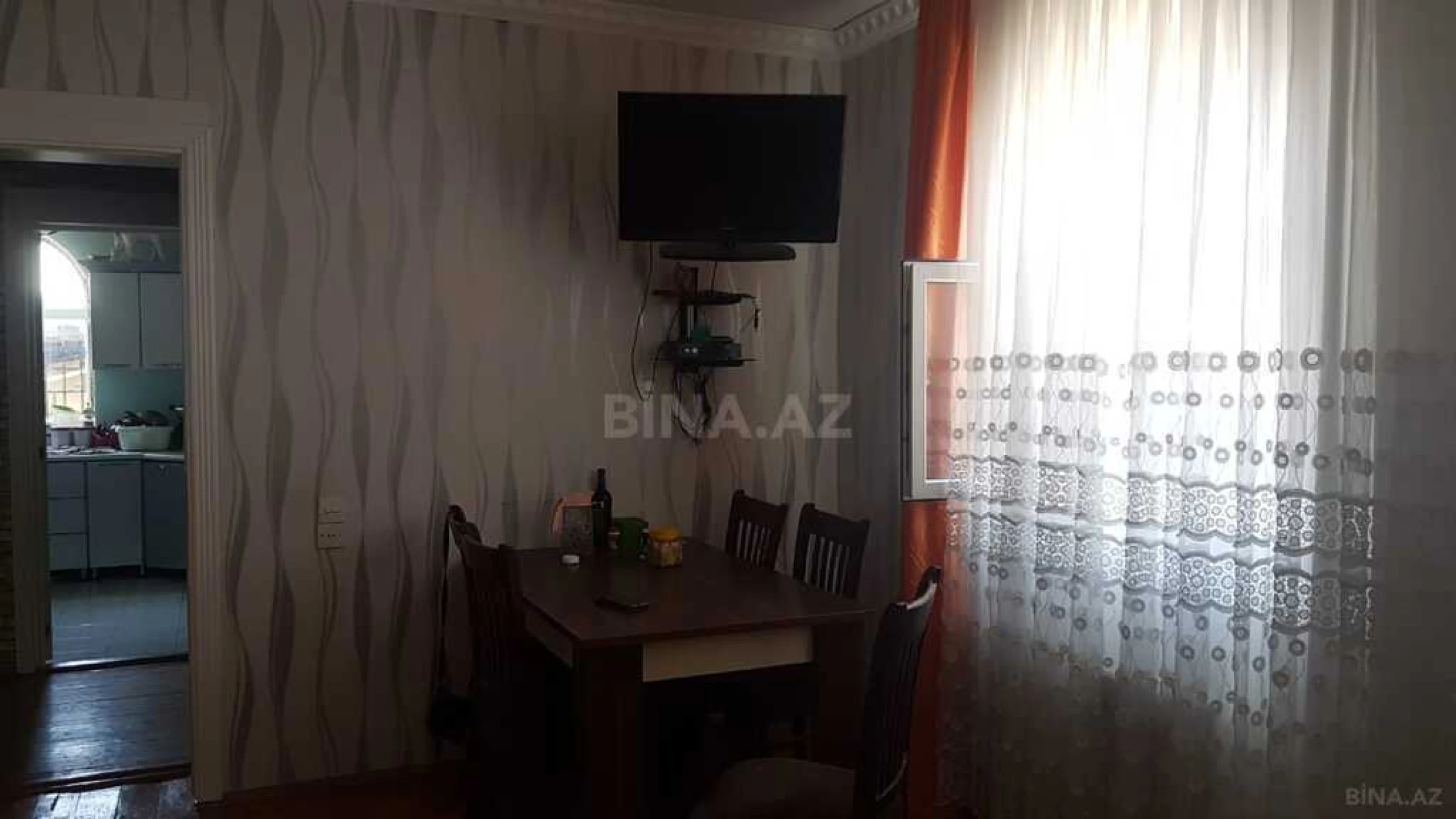 Satılır 4 otaqlı həyət evi 200 m²