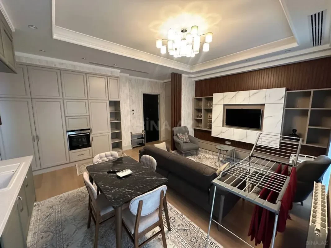 Kirayə verilir 2 otaqlı mənzil 65 m²