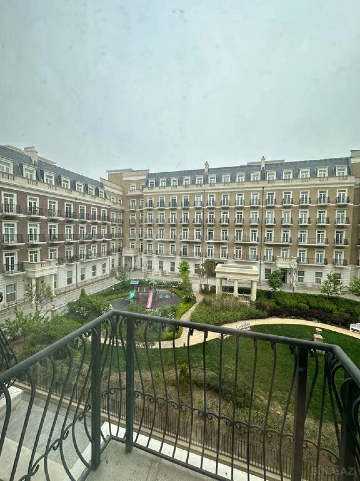 Kirayə verilir 2 otaqlı mənzil 65 m²