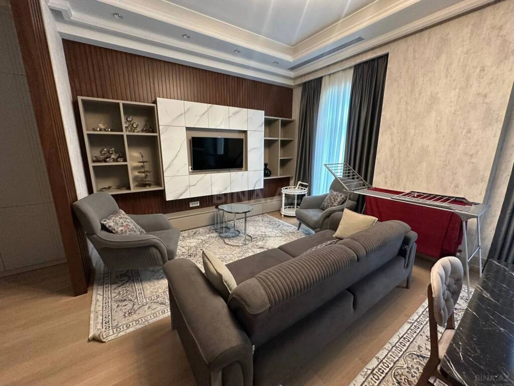 Kirayə verilir 2 otaqlı mənzil 65 m²