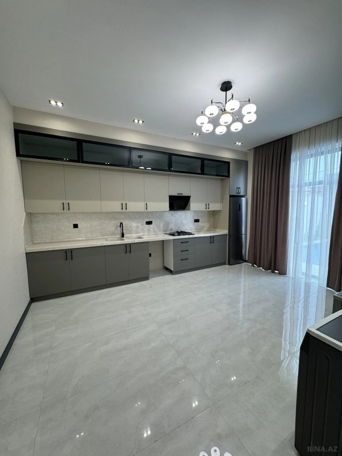 Satılır 4 otaqlı həyət evi 160 m²