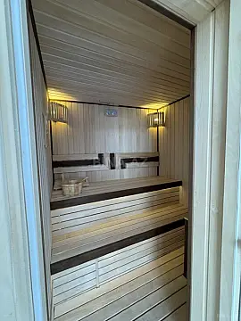 Satılır 4 otaqlı həyət evi 160 m²