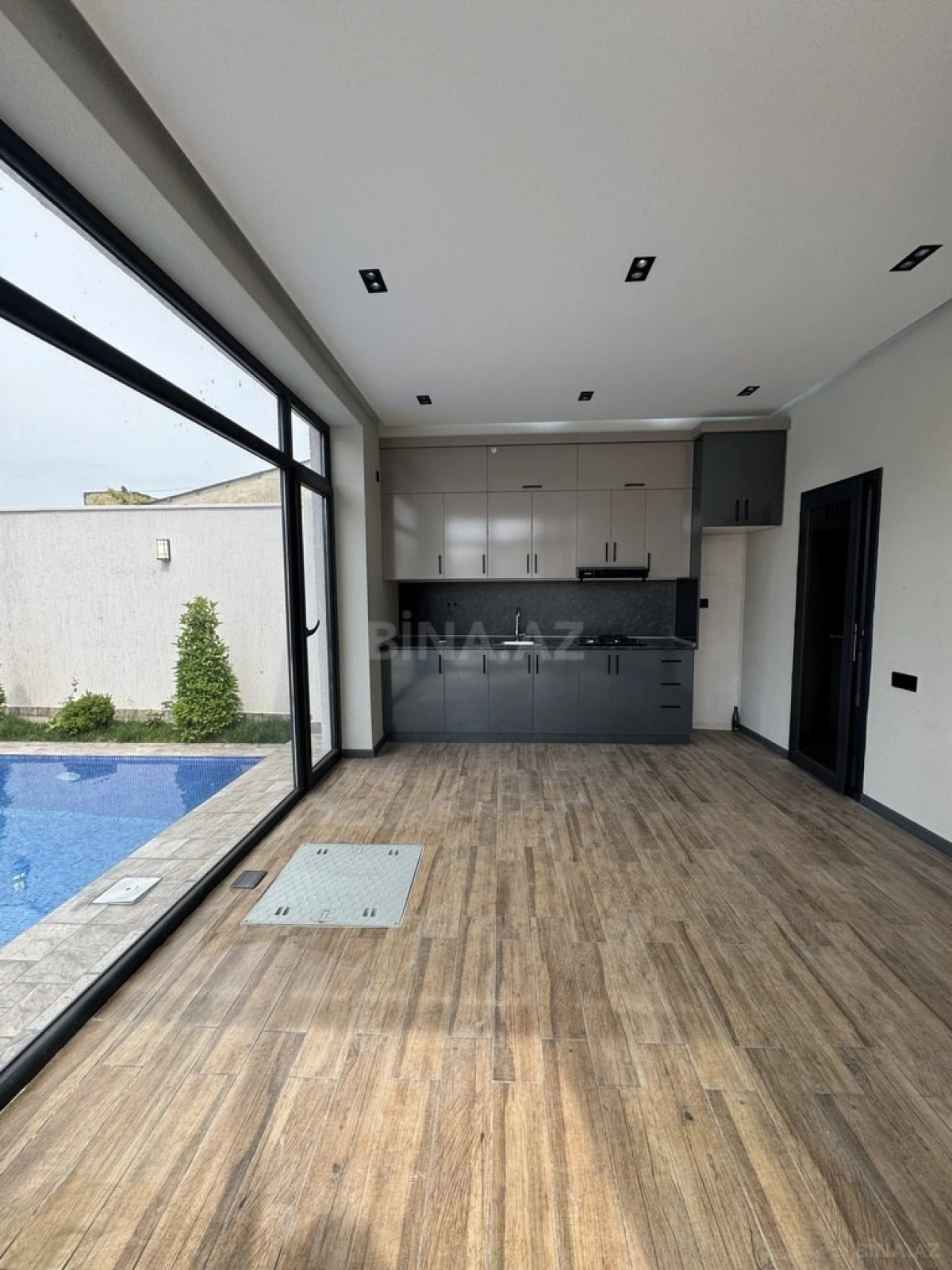Satılır 4 otaqlı həyət evi 160 m²
