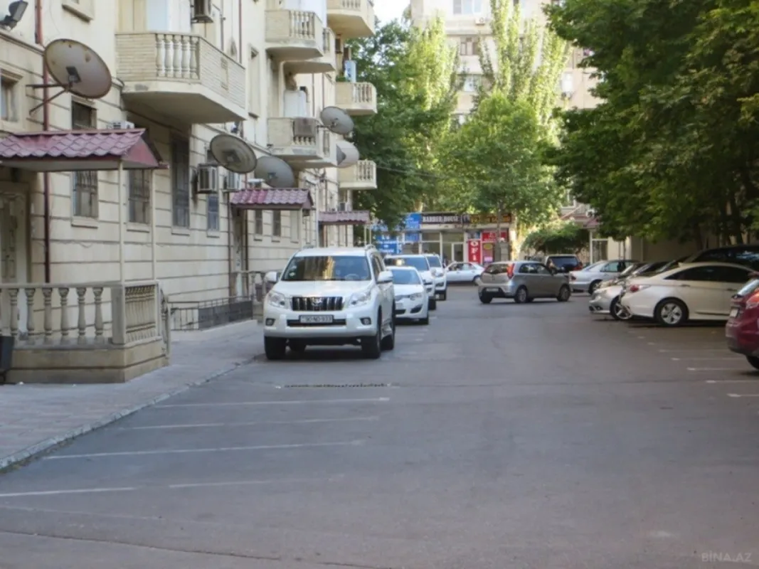 Kirayə verilir 5 otaqlı ofis 160 m²