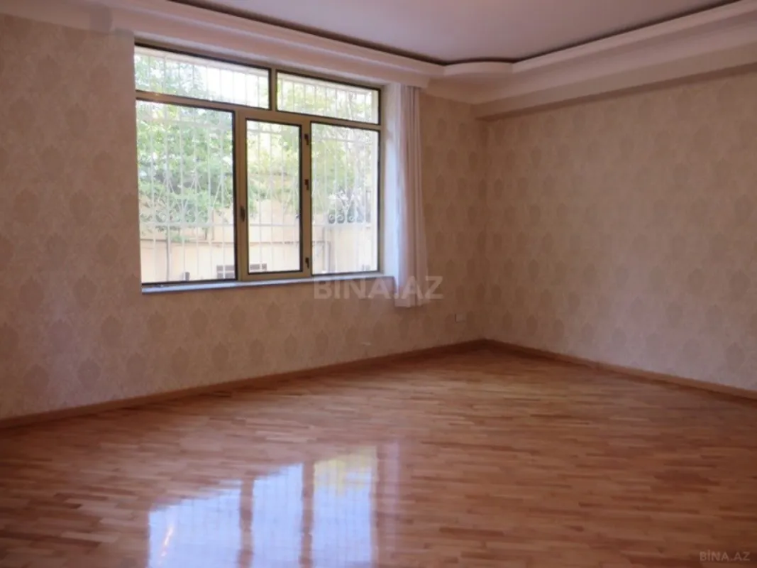 Kirayə verilir 5 otaqlı ofis 160 m²