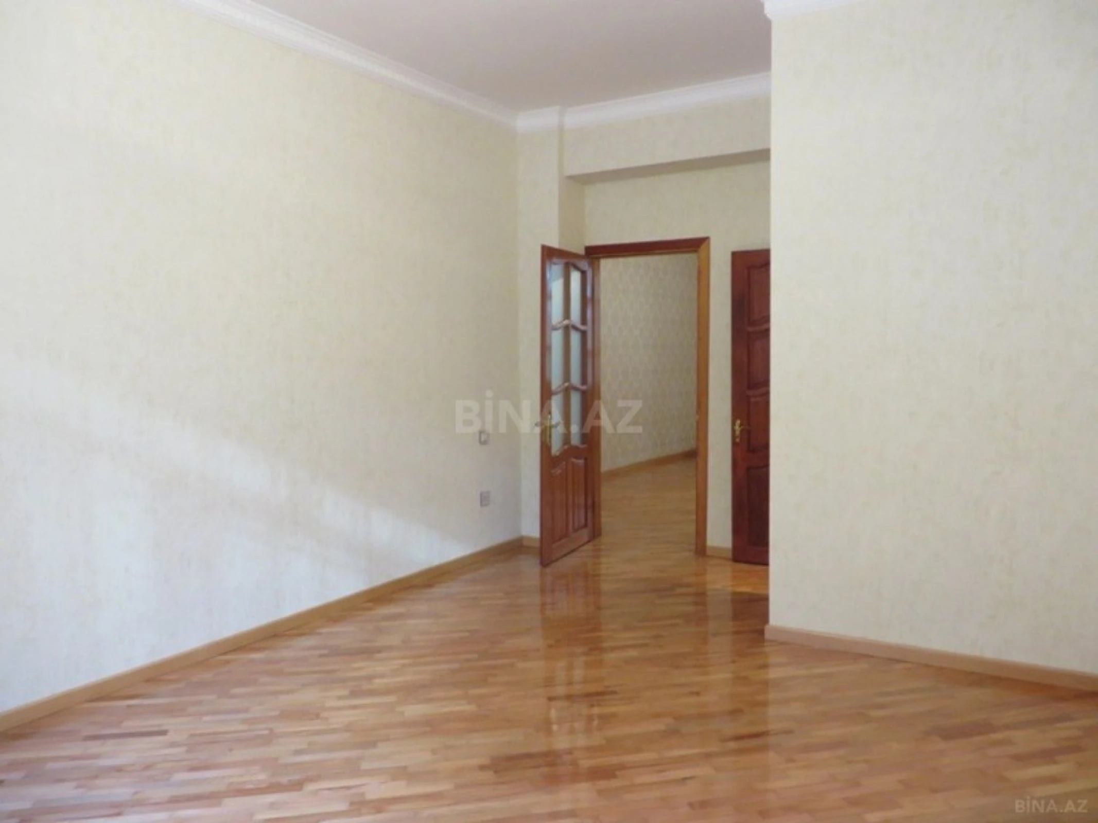 Kirayə verilir 5 otaqlı ofis 160 m²