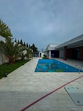 Satılır 5 otaqlı həyət evi 230 m²