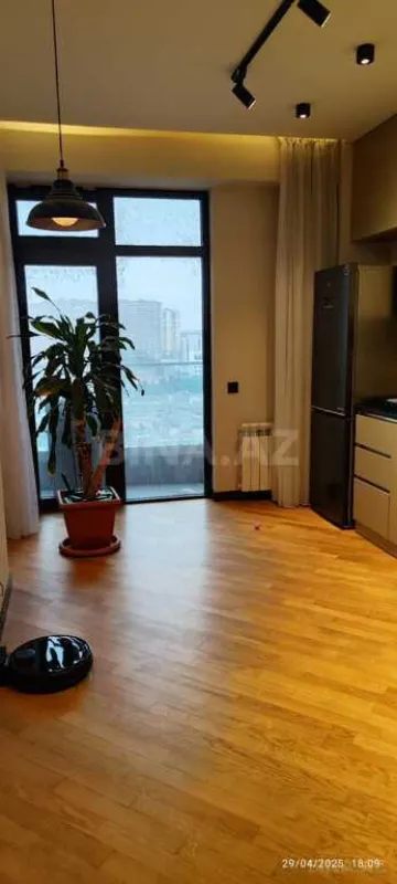 Kirayə verilir 3 otaqlı mənzil 110 m²