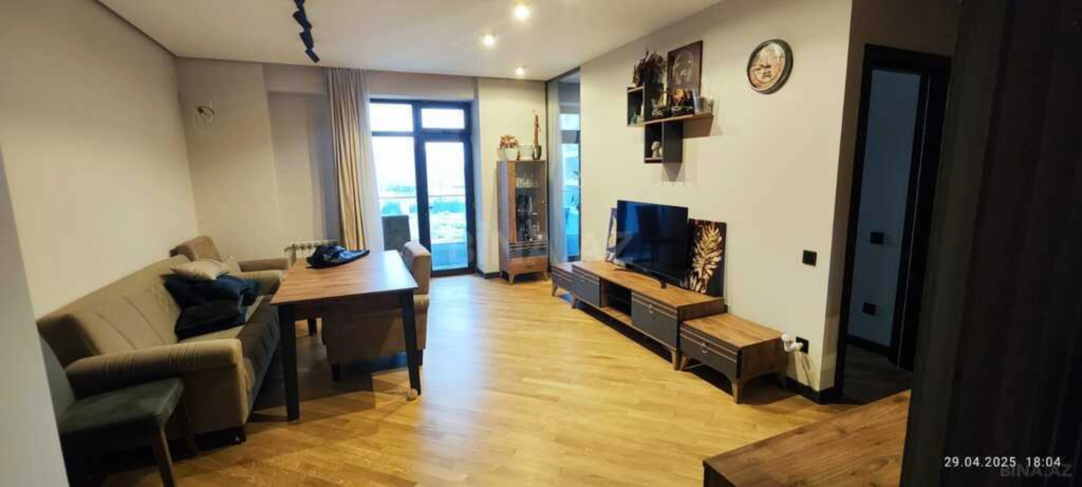 Kirayə verilir 3 otaqlı mənzil 110 m²