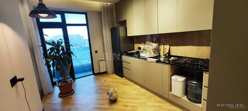 Kirayə verilir 3 otaqlı mənzil 110 m²