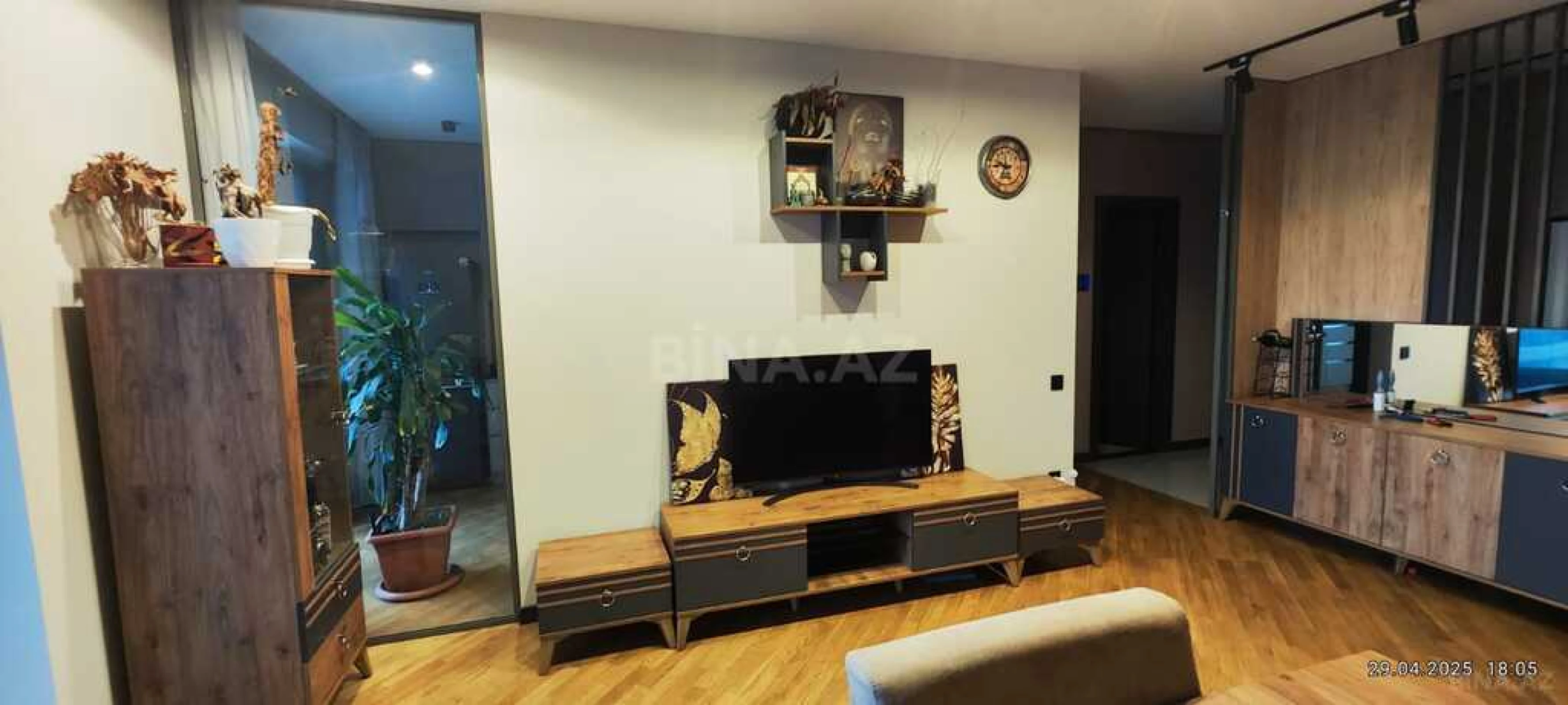 Kirayə verilir 3 otaqlı mənzil 110 m²