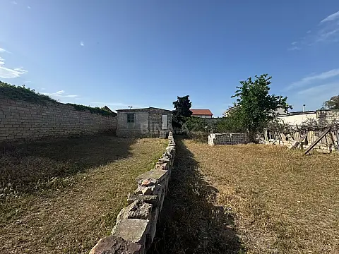 Satılır torpaq sahəsi 8 m²