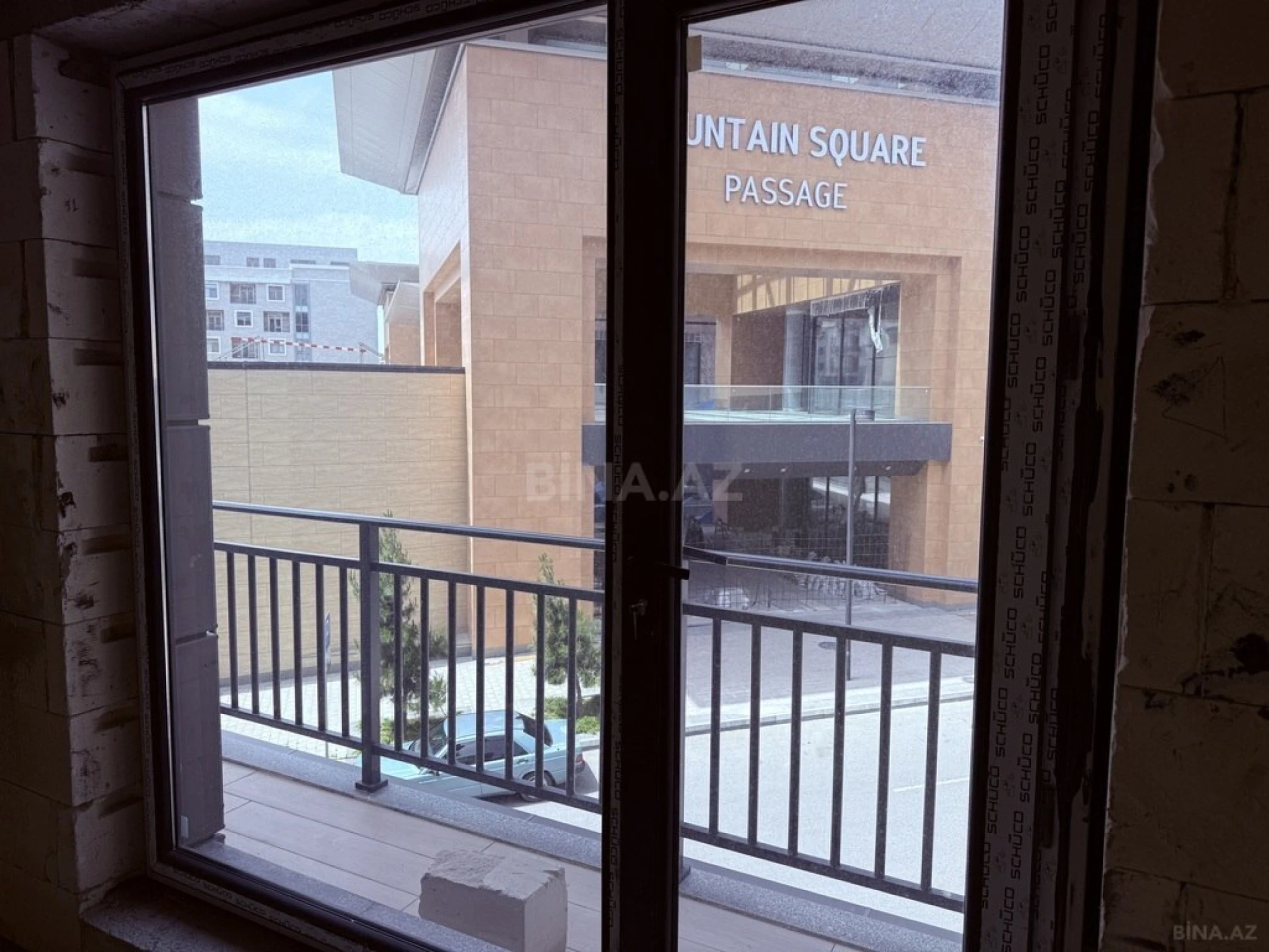Satılır 3 otaqlı mənzil 128 m²