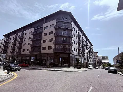 Satılır 3 otaqlı mənzil 128 m² — Bakı, Köhnə Günəşli 3 otaq 128.00 m²