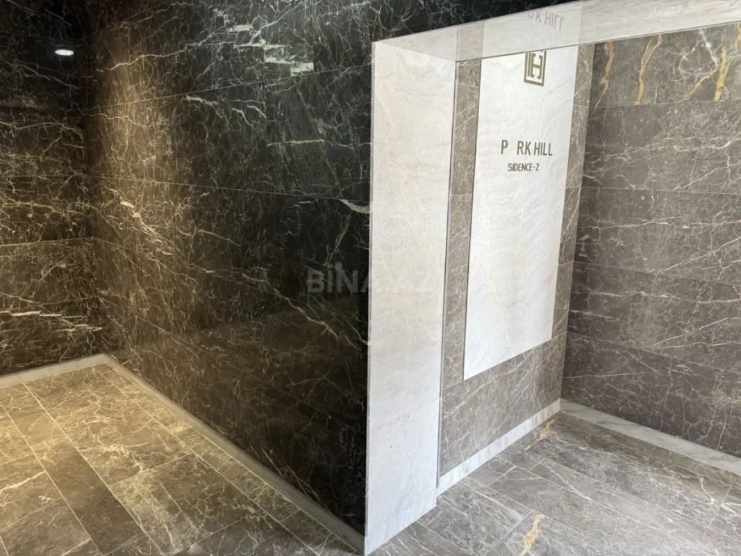 Satılır 3 otaqlı mənzil 128 m²