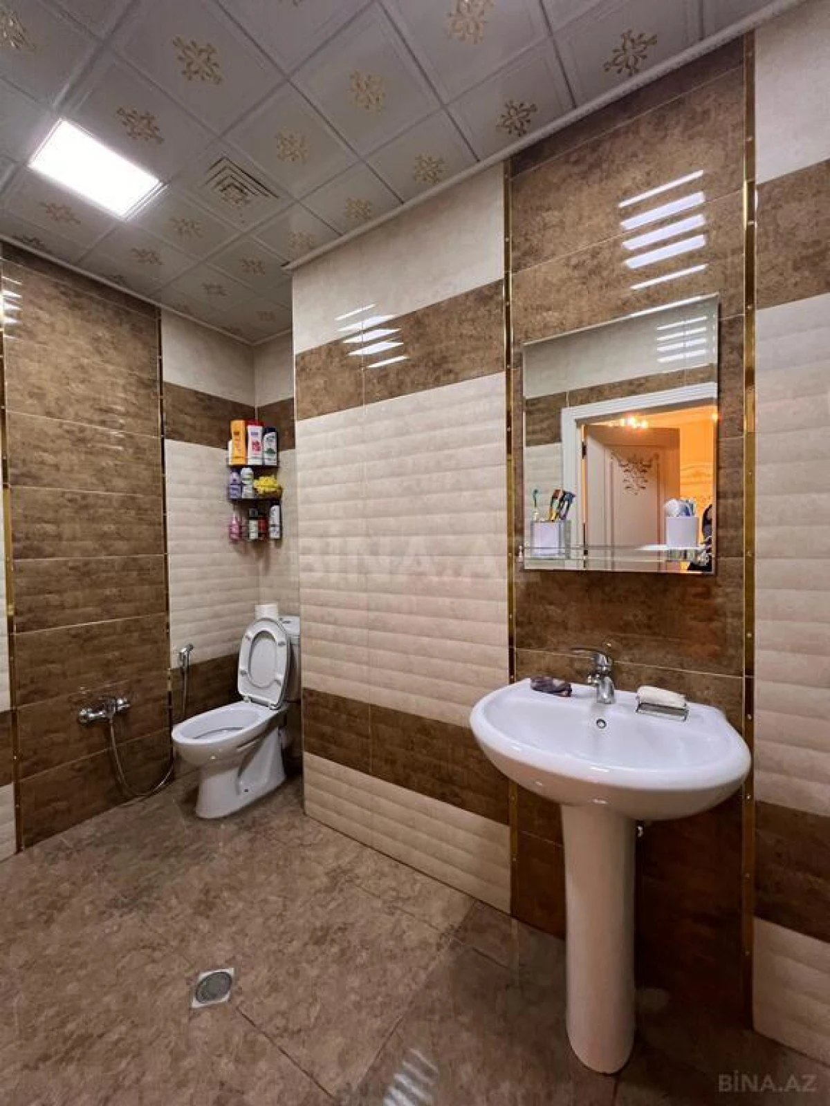 Satılır 3 otaqlı mənzil 125 m²