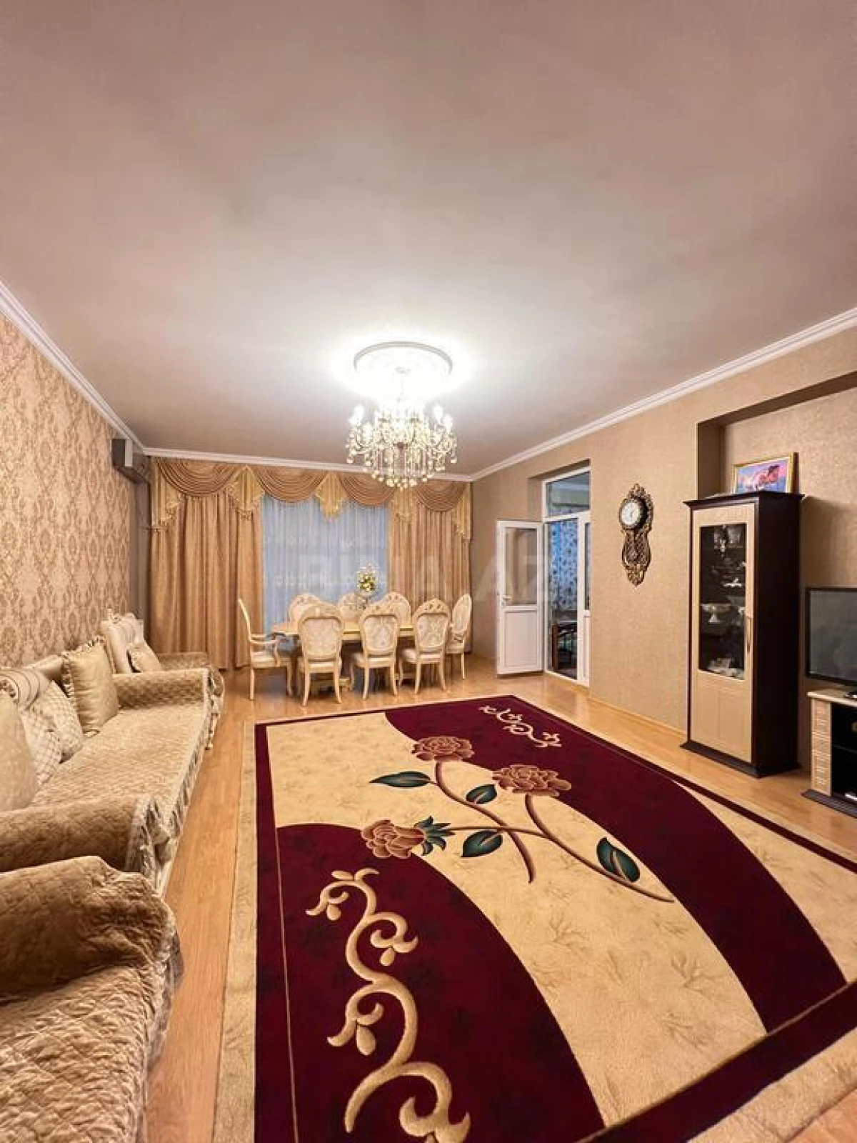 Satılır 3 otaqlı mənzil 125 m²