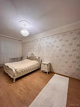Satılır 3 otaqlı mənzil 125 m²