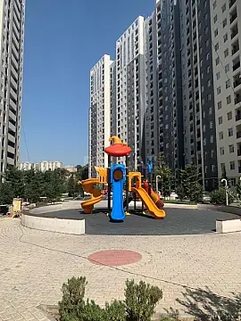 Kirayə verilir 2 otaqlı mənzil 86 m²