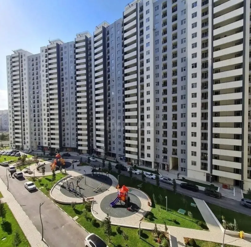 Kirayə verilir 2 otaqlı mənzil 86 m²