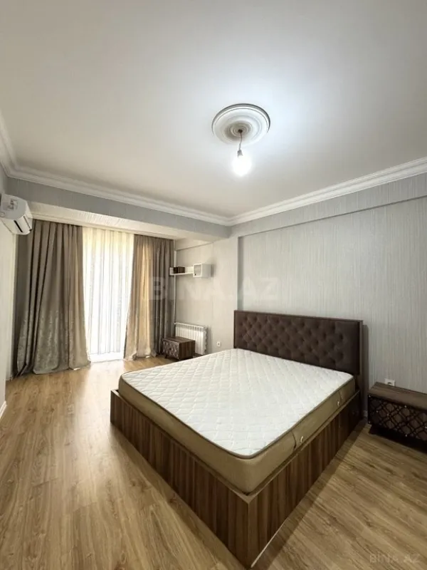 Kirayə verilir 2 otaqlı mənzil 86 m²