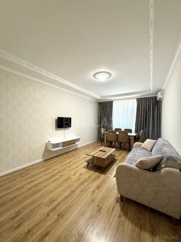 Kirayə verilir 2 otaqlı mənzil 86 m²
